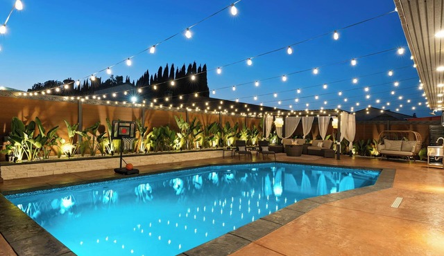 Exclusive Disney Resort- Private Pool & Luxe Stay Socalgem
