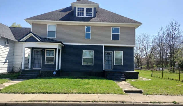 Fantastic 3-bedroom house with AC, heating and internet in South Bend