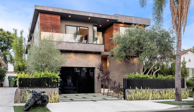 Genesee Modern - Luxe Los Angeles Home | West Hollywood | Pool+Spa