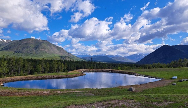 Glacier Hideaway with Mountain Views close to Glacier Park