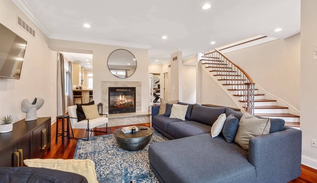 Gorgeous Birmingham Residence w/Home Gym