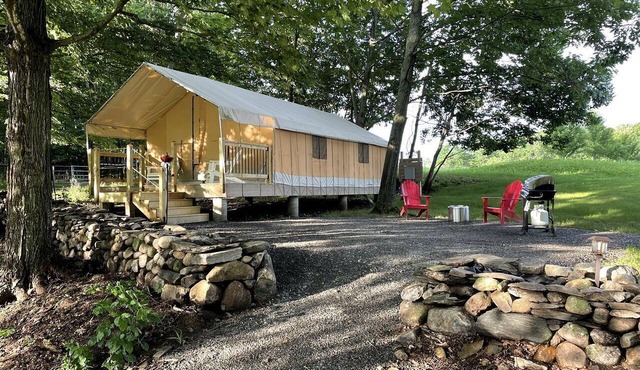 Gorgeous Tent Rental for Vermont Getaways in Nature