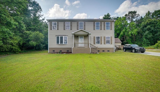 Group-Friendly Myrtle Beach House w/Deck