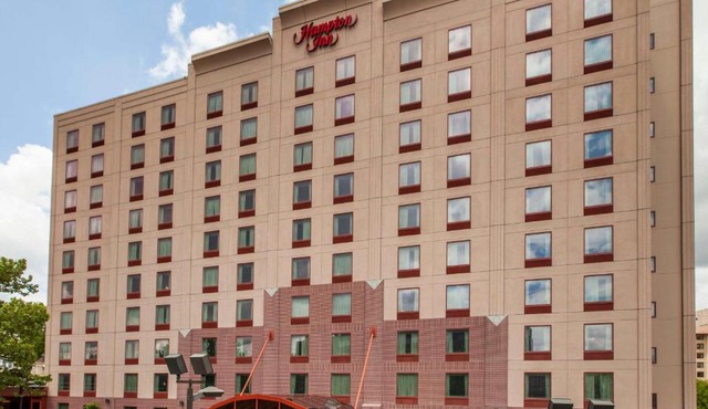 Hampton Inn New York - LaGuardia Airport