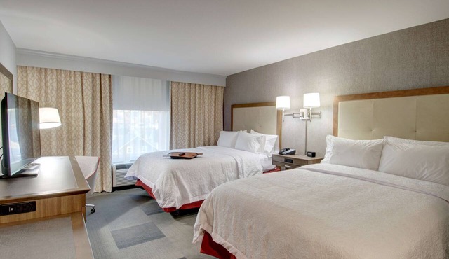 Hampton Inn & Suites Springfield/Downtown