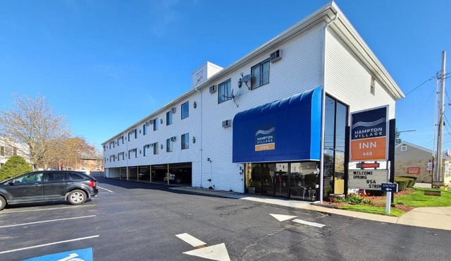 Hampton Village Inn