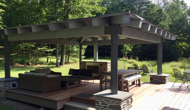 Heart of Woodstock — Unique Arts-and-Crafts Home: Outdoor Room and Heated Pool!