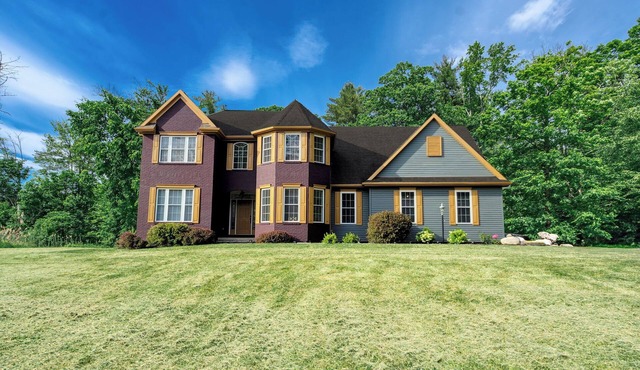Hera Haven: Pickleball, hot tub, racetrack & lake