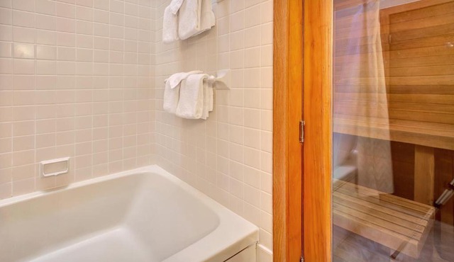 Highridge Condominium Unit B14