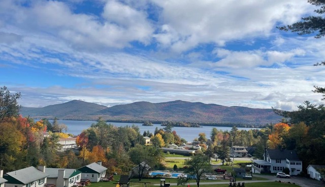 Hill View Motel and Cottages