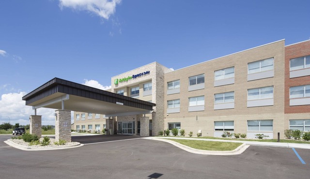 Holiday Inn Express & Suites Rochester Hill - Detroit Area by IHG