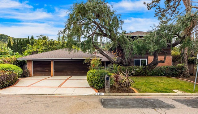 Home away from home - With Private Pool & Close to the beach