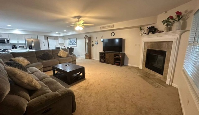 HUGE, Modern 3-Bed Villa in ❤️ of WNY Buffalo Niagara Falls