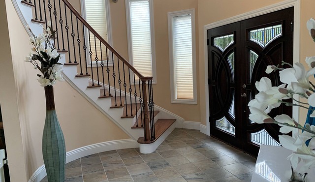 INCREDIBLE/LUXURIOUS 3BDR HOME, 20 MIN FROM NYC