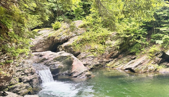 Jay Peak Chalet: Hot Tub, Pool, Ski & Golf