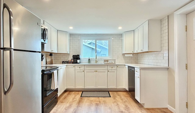 Just one turn from Cooperstown All Star Village, this thoughtfully designed 4BR home features rich Americana style, elegant finishes, two living areas, and space for 9. Ideal for a comfortable, elevated stay.