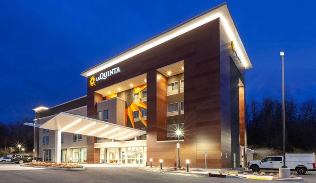 La Quinta Inn & Suites by Wyndham Middletown-Goshen