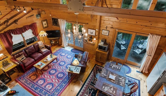 Lakefront Ski Log Cabin on 2 acres