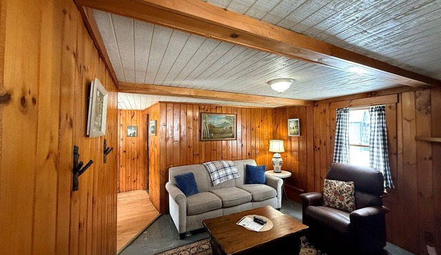 Lakeside Cabin 4 with Kitchen