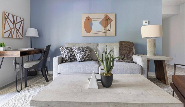 Landing | Chic 2BD, Clubhouse, Gym