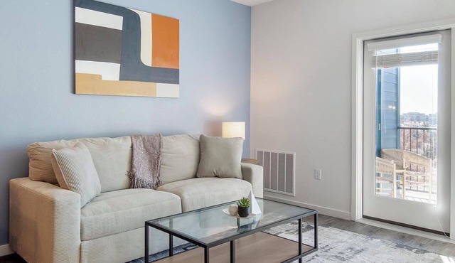 Landing | Spectacular 1BD, Gym, Pool