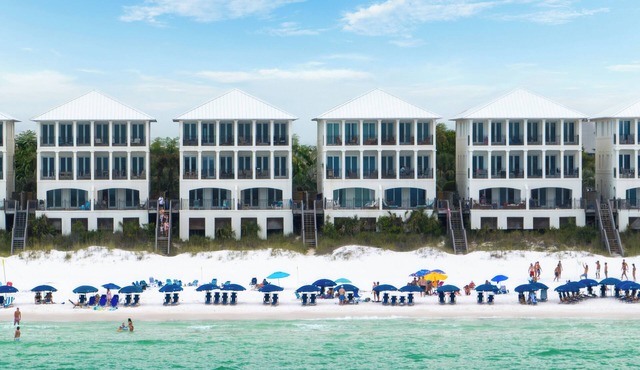 Le Fortune*BeachFront*Elevator*Luxury*Pool*Beach Svc