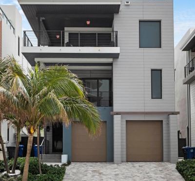 Luxury and Multistory Beach House