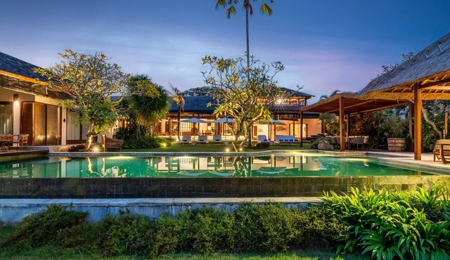 Luxury Estate | 2 Pools | Walk to Pererenan