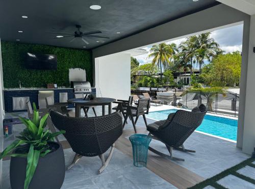 Luxury Waterfront Pool Villa, Dock, Putting Green