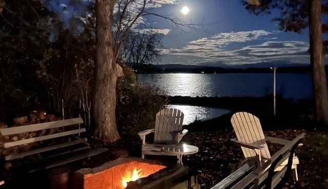 Magnificent Lakefront Lodge Panoramic View Lake Champlain Kayaks/Fishing/Pk ball