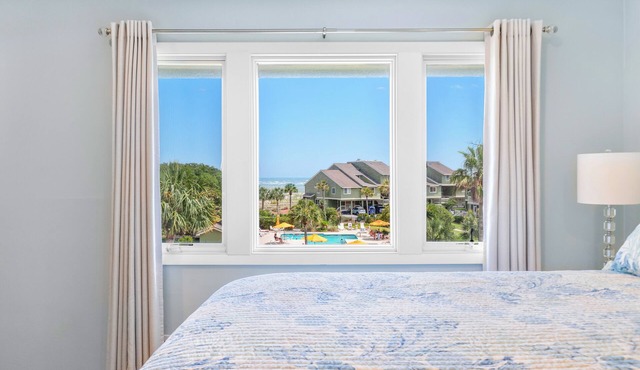 Mariner's Walk 5F - Ocean View Condo! Pool!