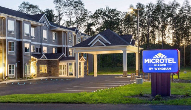 Microtel Inn & Suites by Wyndham Amsterdam