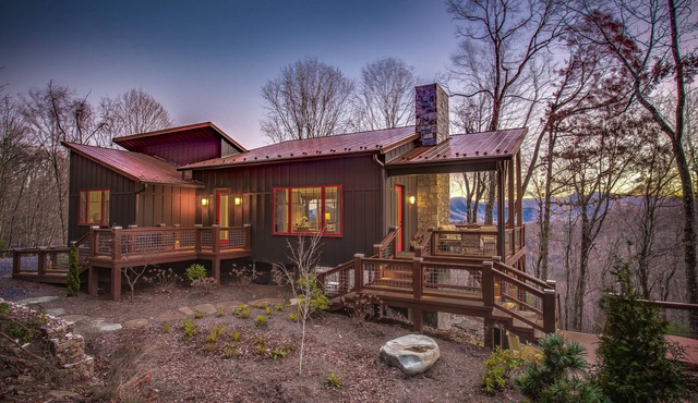 MISTY GLEN. Modern Mnt Retreats. The Buckeye.