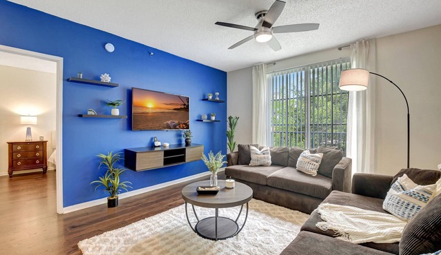 Modern 1-Bedroom Condo w/Gym, Pool & Covered Parking in Downtown WPB