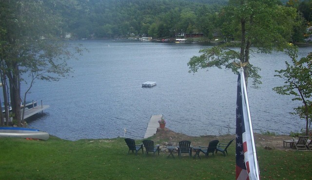 Modern Log Home with 70 feet of lakefront! Great Fishing and Swimming!