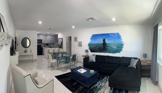 Modern Lux 4BedRm Villa by Beaches