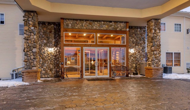 Mountain Edge Suites at Sunapee, an Ascend Collection Hotel