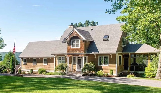 Mountain Luxury Retreat-Amazing Views/Saltwater Pool/Family Friendly/Berkshires
