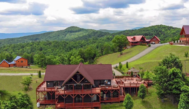 MountainTop Compound Groups,Corporate Retreat,Weddings,Churches 10-40BR, 66 Beds