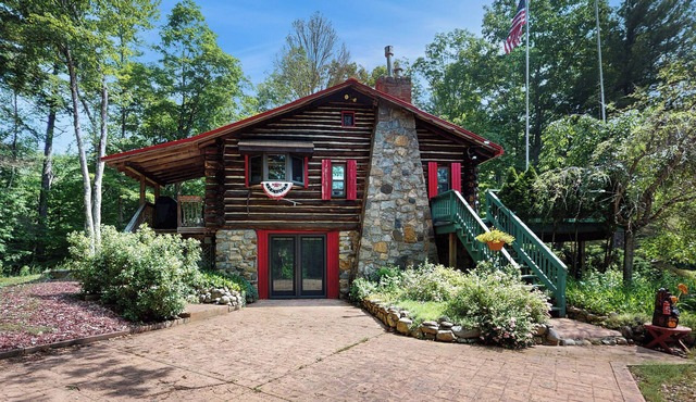 Mtn-View Family Cabin! 9 Mi to Lake George Village