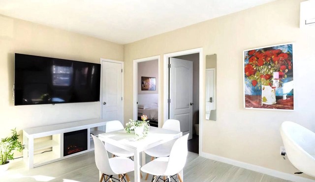 New! Spacious! Fun Car/Bunk Bed! Main St! Parking!