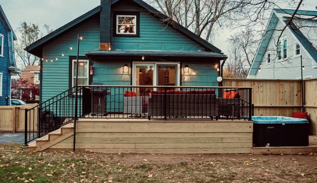 New! Thoughtful and Cozy Craftsman Waiting for You! Walk to village center!