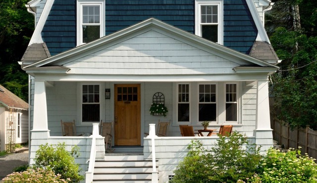 Northampton/Smith 3BR Home – A/C, Porch, Waterfall Garden, Walk Everywhere
