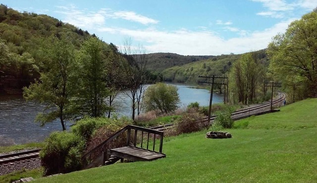 On the Delaware River, beautiful views, fishing, kayaking, floating, swimming