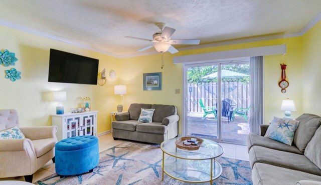 One Block from Ocean, Family-Friendly, Shared Pool