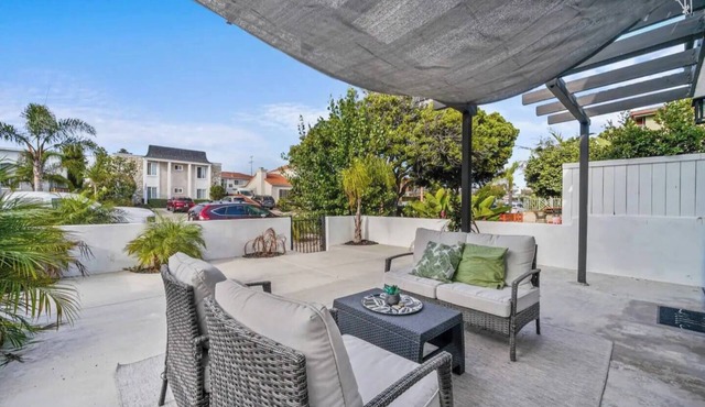 Pacific Beach Modern Villa
