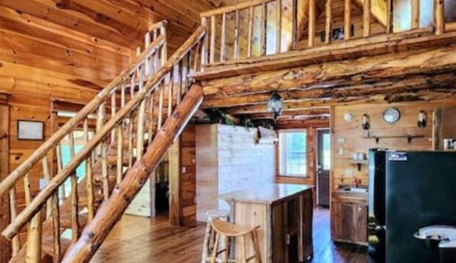 Peaceful Rustic Cabin