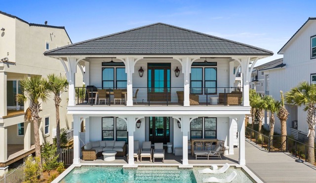Pearl: Beachfront, Private Saltwater Pool, Pet-Friendly, 3 Beachfront Suites, Sl