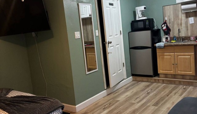Pet-Friendly 1BR Sarasota Florida Vacation Rental, Patio, Near Beaches, 2 Guests