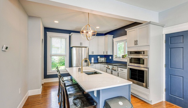 Pet-friendly Lancaster Home 13 Mi to Dtwn Buffalo